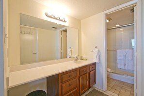 Condo, 3 Bedrooms | Bathroom - Seville 406 by Padre Island Rentals (South Padre Island)
