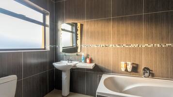 Habitación, 1 habitación, para fumadores, balcón | Baño