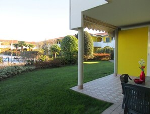 Apartment, 2 Schlafzimmer, Terrasse, Gartenblick | Garten