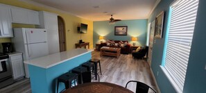 Condo, 2 Bedrooms | Dining