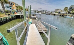 House, 6 Bedrooms | Marina - Changes In Latitude 6 Bedroom Home by RedAwning (Supply)