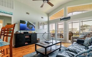 House, 6 Bedrooms | Living area | Smart TV - Changes In Latitude 6 Bedroom Home by RedAwning (Supply)