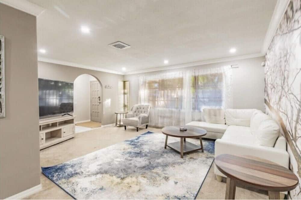 This stunning 3-bedroom, 2-bathroom home is perfectly located in the heart of Clearwater and just a 10min drive to the top-ranking bright and beautiful Clearwater beach. This home features over 1800 square feet of living space with split floor plan; french doors leading to the master suite with walk-in closet on one side of the home and two bedrooms and bath on the other side. The dining room and family room are spacious. This home has been renovated and upgraded furnished thru wayfair.com and all furniture is brand new! Centrally located in the best part of Pinellas County, you will be close to restaurants, shopping, beaches, as well as an easy commute to Tampa and the airport. Spacious BEACH Vacation Home (10min from beach)