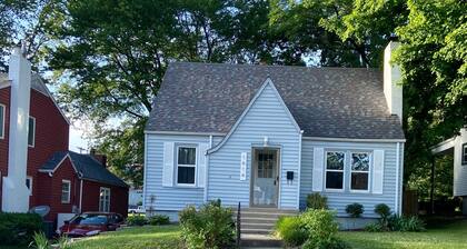 Quaint, Beautiful Home next to SEMO and Hospital