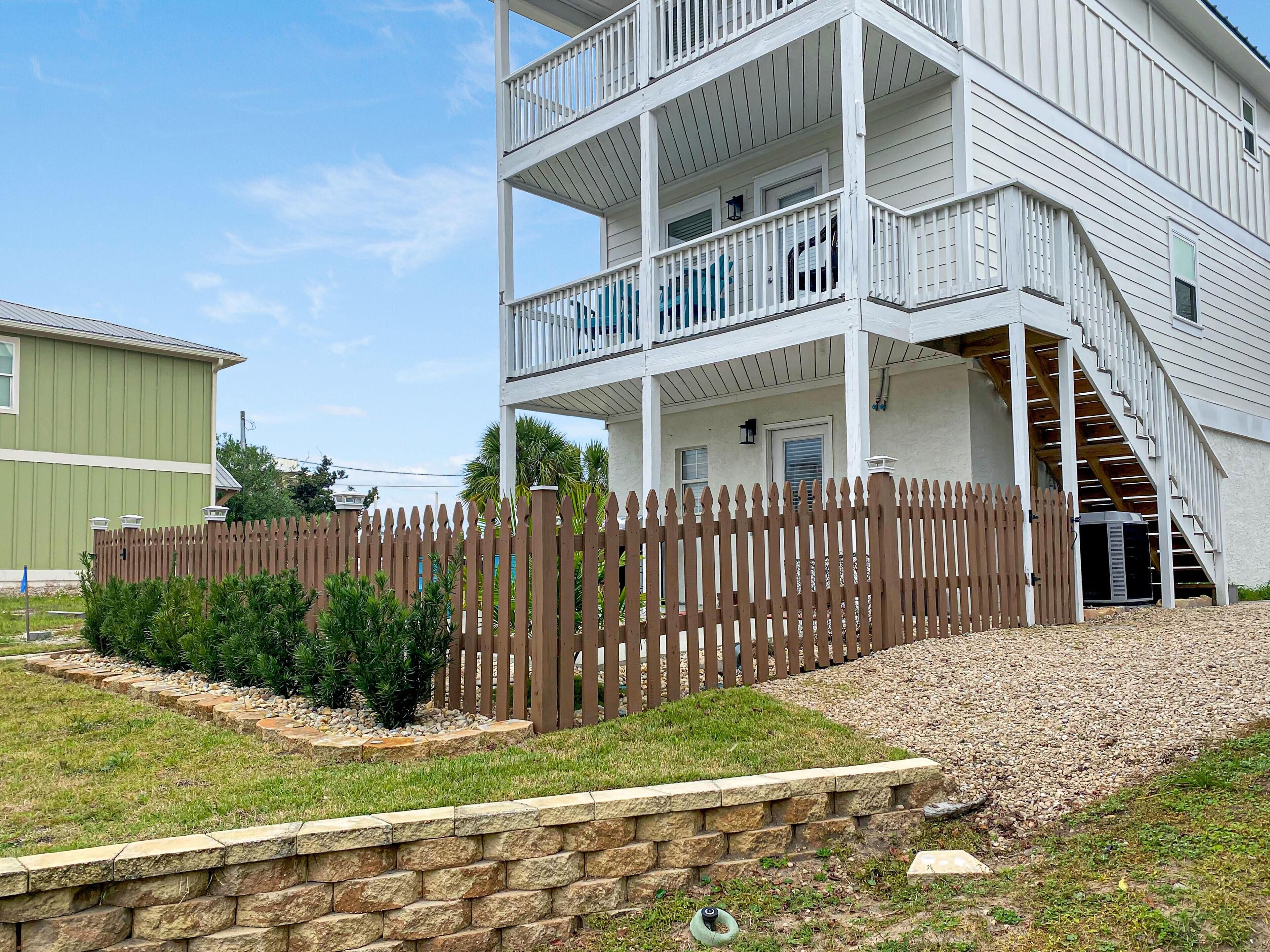 Khuôn viên nơi lưu trú