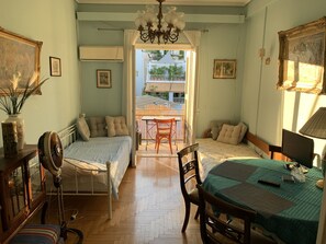 1 soverom, strykejern/-brett, wi-fi (inkludert) og sengetøy