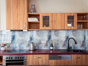 Fridge, microwave, oven, dishwasher