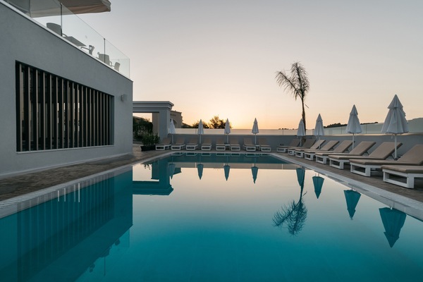 2 outdoor pools, pool umbrellas, sun loungers