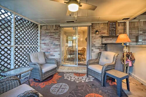 Home w/ Screened Porch ~ 10 Miles to Dtwn OKC!