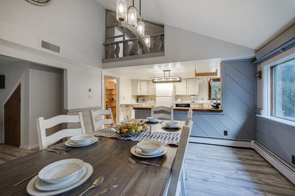 House, 3 Bedrooms | Dining