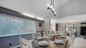 บ้านพัก, 3 ห้องนอน | ร้านอาหาร