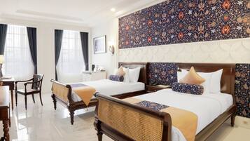 Deluxe Twin Room | Desk, laptop workspace, soundproofing, free WiFi
