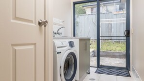 Interior - Clarabelle Cottage light and bright open plan living overlooking beautiful bushland setting (Elizabeth Beach)