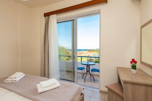 Eenvoudig appartement | Uitzicht vanuit de kamer