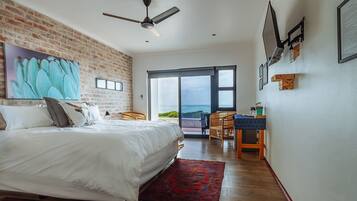 Standard Double Room | Individually decorated, individually furnished, desk, free WiFi