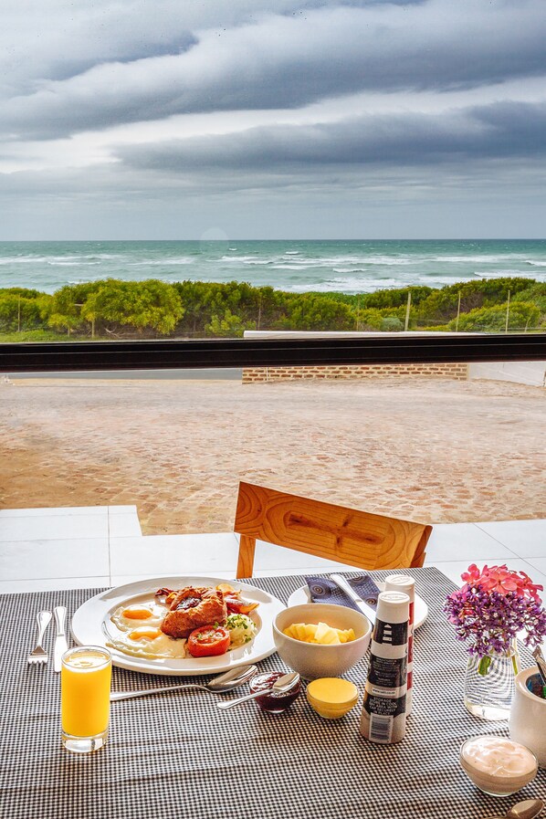 Free daily cooked-to-order breakfast - Spookdraai B&B (L'Agulhas)