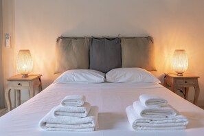 4 bedrooms, desk, iron/ironing board, travel crib - Rome Historical Apartment - Arco dei Banchi (Roma)