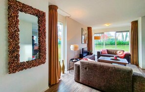 TV, foosball, stereo - Beautiful home in Delden with sauna (Delden)