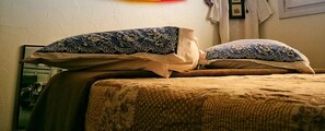 1 quarto, Wi-Fi de cortesia, roupa de cama