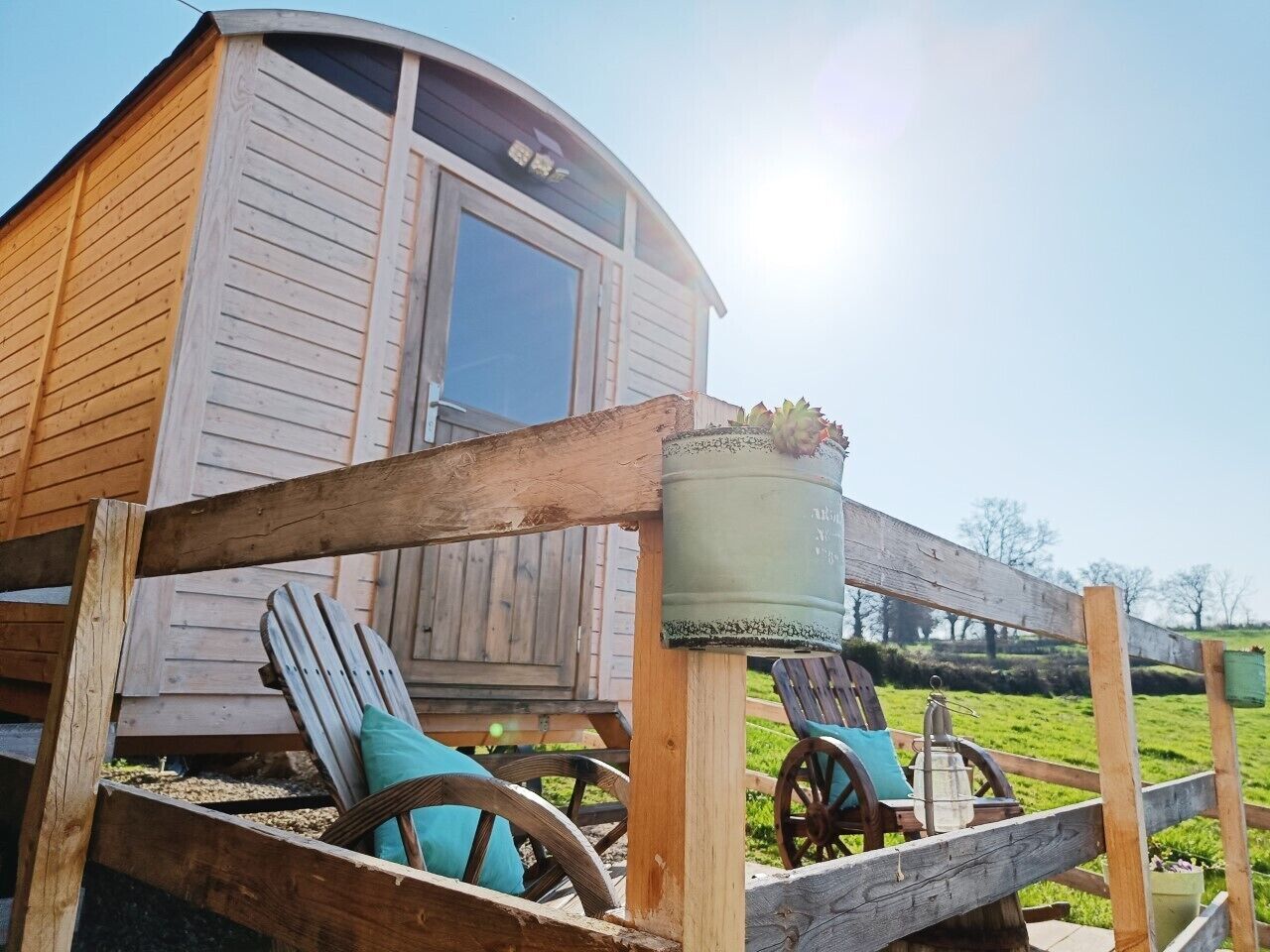 Mobile Home Confort, vue jardin (des Dinots) | Extérieur