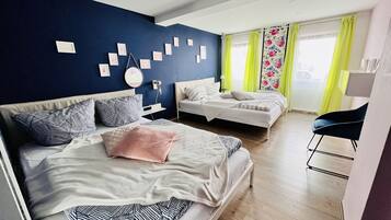 4 bedrooms, in-room safe, desk, iron/ironing board