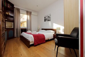 2 bedrooms, free WiFi - Vintage design apartment for 6 in Trastevere (Roma)