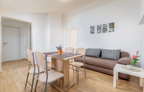 Dining - 2 bedroom awesome apartment in Pula (Pula)