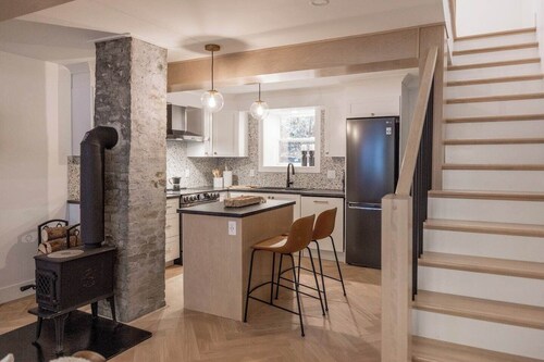 The QV Stage, Lux Couples Retreat W/ Outdoor Sauna