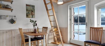 Nice apartment in Nexø with kitchen