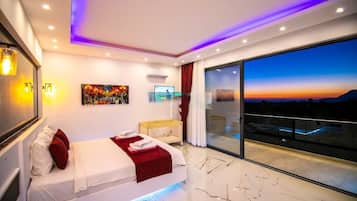3 bedrooms, in-room safe, desk, iron/ironing board