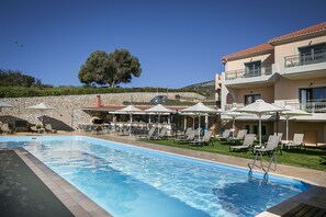 Alberca al aire libre por temporada 