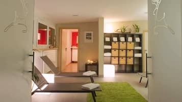 Sauna, ruang uap, dan pijat