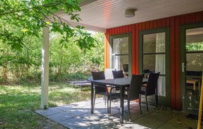 Outdoor dining - Awesome home in Aakirkeby with kitchen (Aakirkeby)