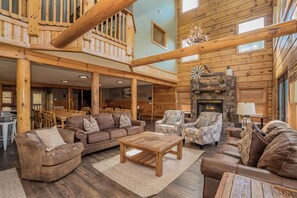 电视、壁炉、电子游戏、桌上足球