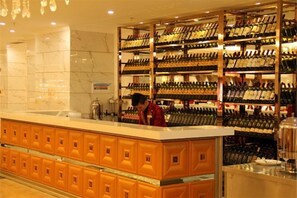 Bar (on property) - Jingxi Global Hotel (Jingxi)