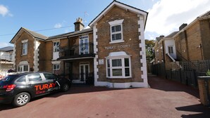 Exterior - (TC-4) Sunny Studio Near Beach & Town Centre (Boscombe)