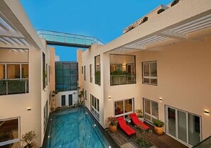 Pool - Maroma Suites (Chennai)
