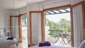 2 slaapkamers, een kluis op de kamer, een strijkplank/strijkijzer