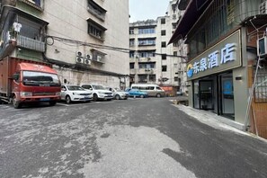 Ubetjent parkering (inkludert)