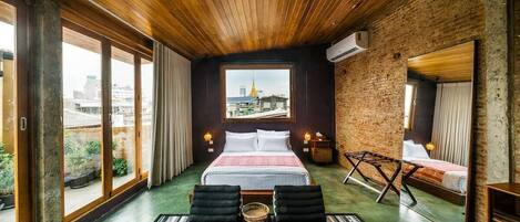 1 habitación, escritorio, tabla de planchar con plancha y wifi gratis