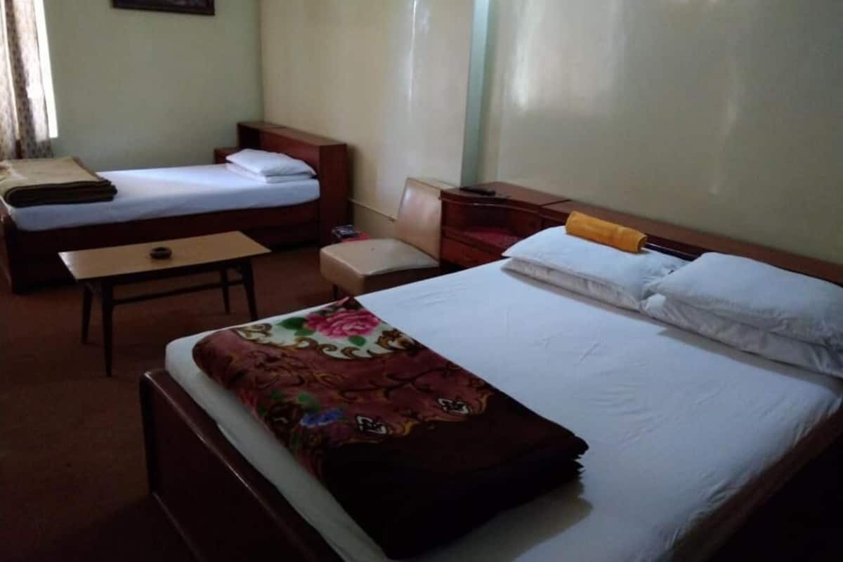 Standard Triple Room | Free WiFi, bed sheets