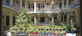 Zulfiqar Hotel