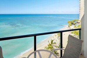 A balcony with a view of a beach and ocean. - On Beautiful Waikiki Beach! Pool, Spa, 3 On-Site Restaurants, Water Activities (Honolulu)