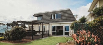 Blue Haven on Waterfront, New Plymouth