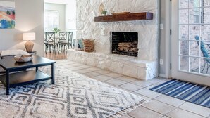 Unclassified image, 3 of 48, button - Fully Equipped Comfy Home in Charming Neighborhood! (Richardson)