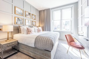 Superior 2-Bedroom Apartment (Bedroom 1: 1 King or 2 Single beds, Bedroom 2: 1 King or 2 Single bed) | 2 bedrooms, in-room safe, blackout drapes, iron/ironing board