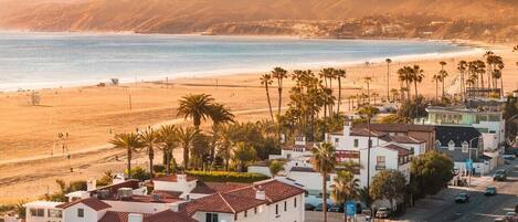 ビーチの近く、ビーチタオル