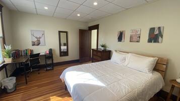 4 chambres, fer et planche à repasser, lit parapluie, Wi-Fi gratuit