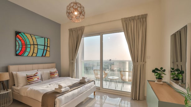 Room - Stunning Studio near Downtown Dubai (Dubai)