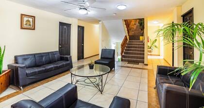 OYO Hotel Bugambilia San Luis Potosi